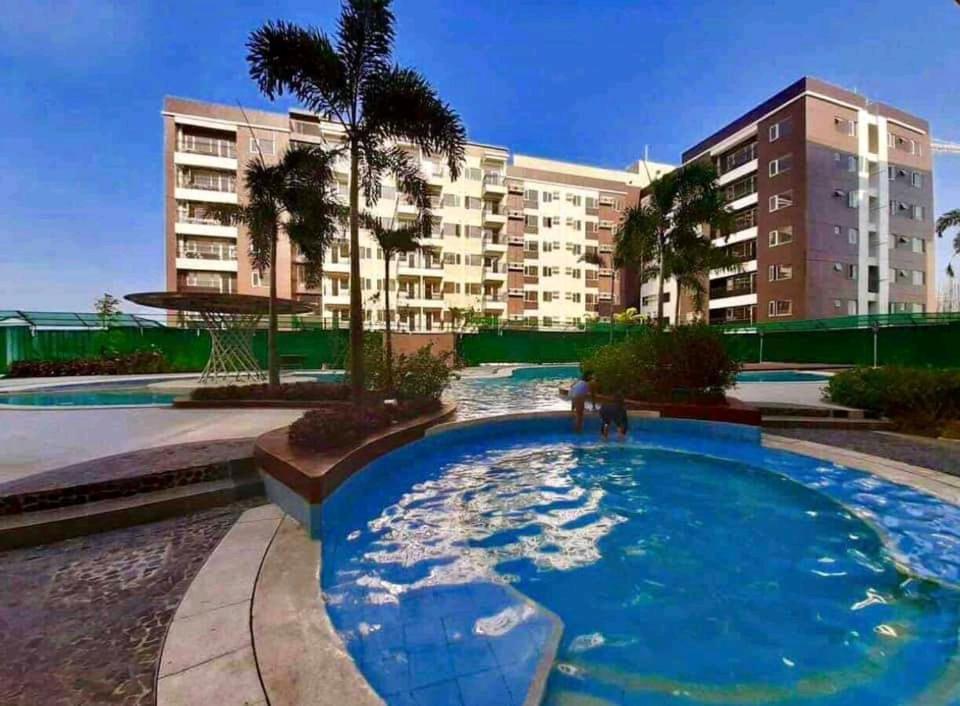 Апарт отель Avida Atria T2-F ,5Mins To Festive Walk And 4 Mins To Iloilo Convention Center Экстерьер фото