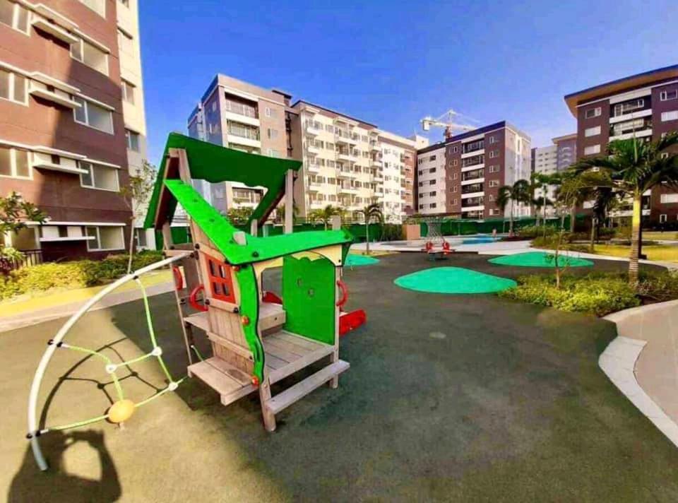 Апарт отель Avida Atria T2-F ,5Mins To Festive Walk And 4 Mins To Iloilo Convention Center Экстерьер фото